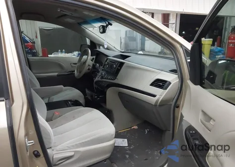 2013 Toyota Sienna Le V6 8 Passenger из США, поврежденный, VIN 5TDKK3DC1DS337028